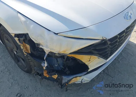 2022 Hyundai Elantra Sel from USA, damaged, VIN 5NPLM4AG2NH063955